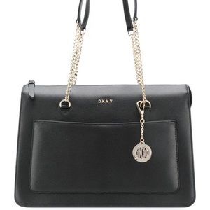 ❤️SOLD❤️ Simply Chic - DKNY Leather Handbag